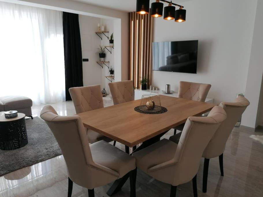 Apartman Max !!!! Omiš Exterior foto